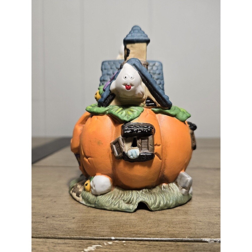 Vintage Porcelain Pumpkin Hand Painted Haunted House W/ Ghosts & Clock Tower - Picture 4 of 7